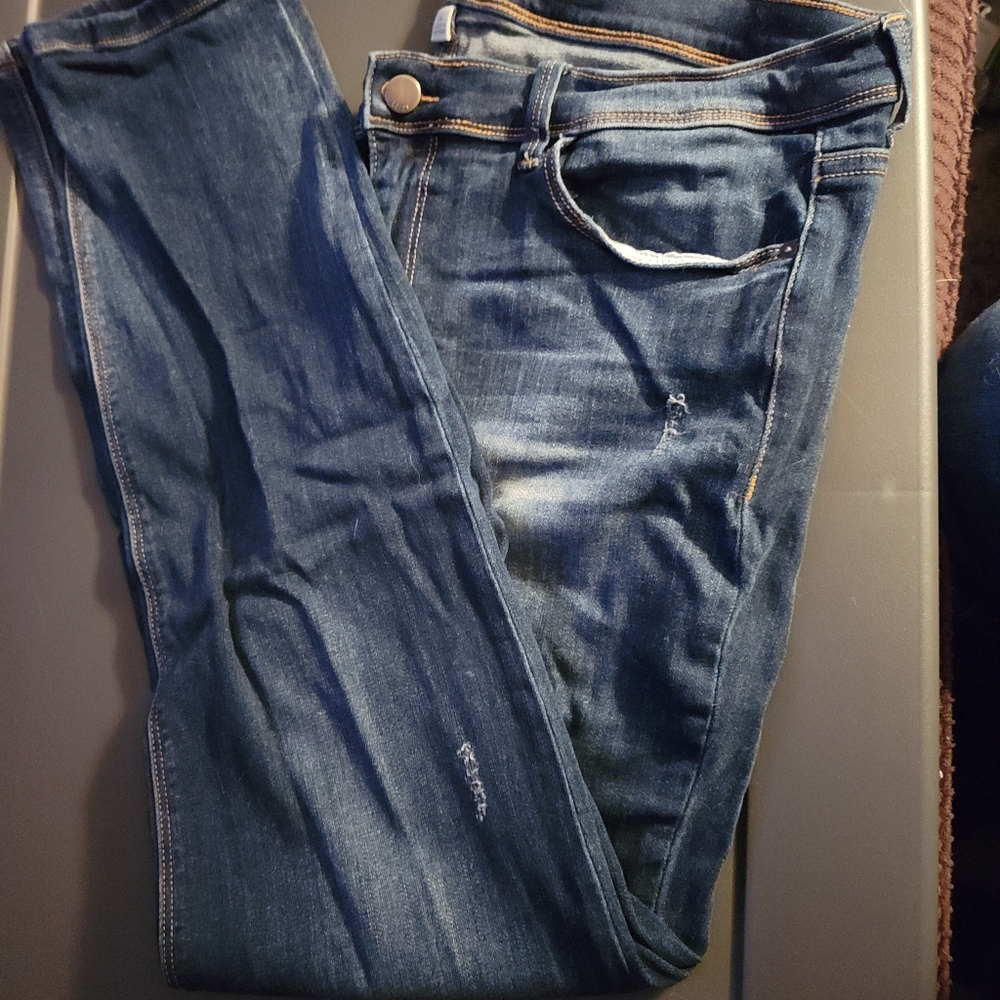 id 23 skinny jeans